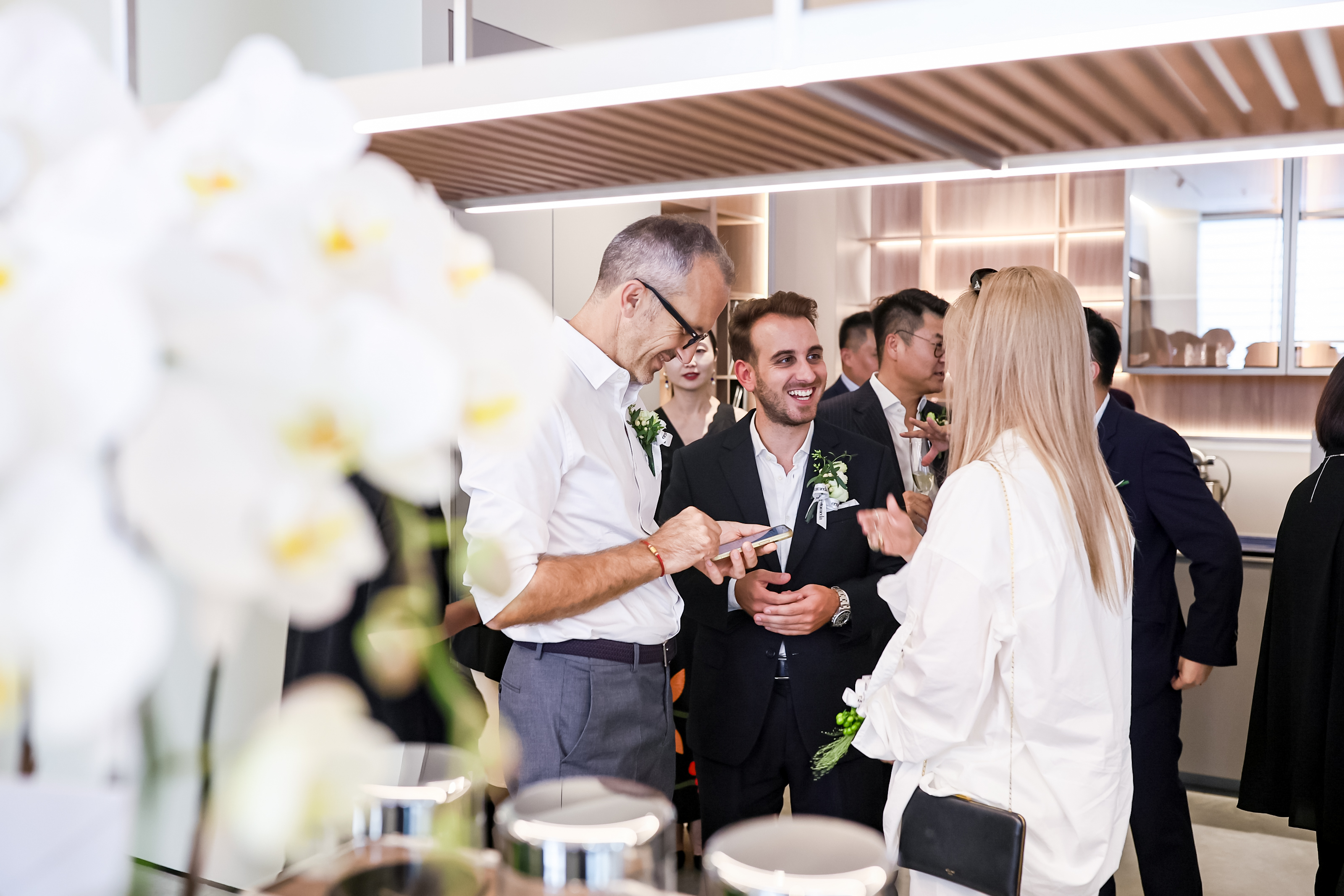 Grande cérémonie d’ouverture. Ernestomeda inaugure le nouveau showroom à Pékin