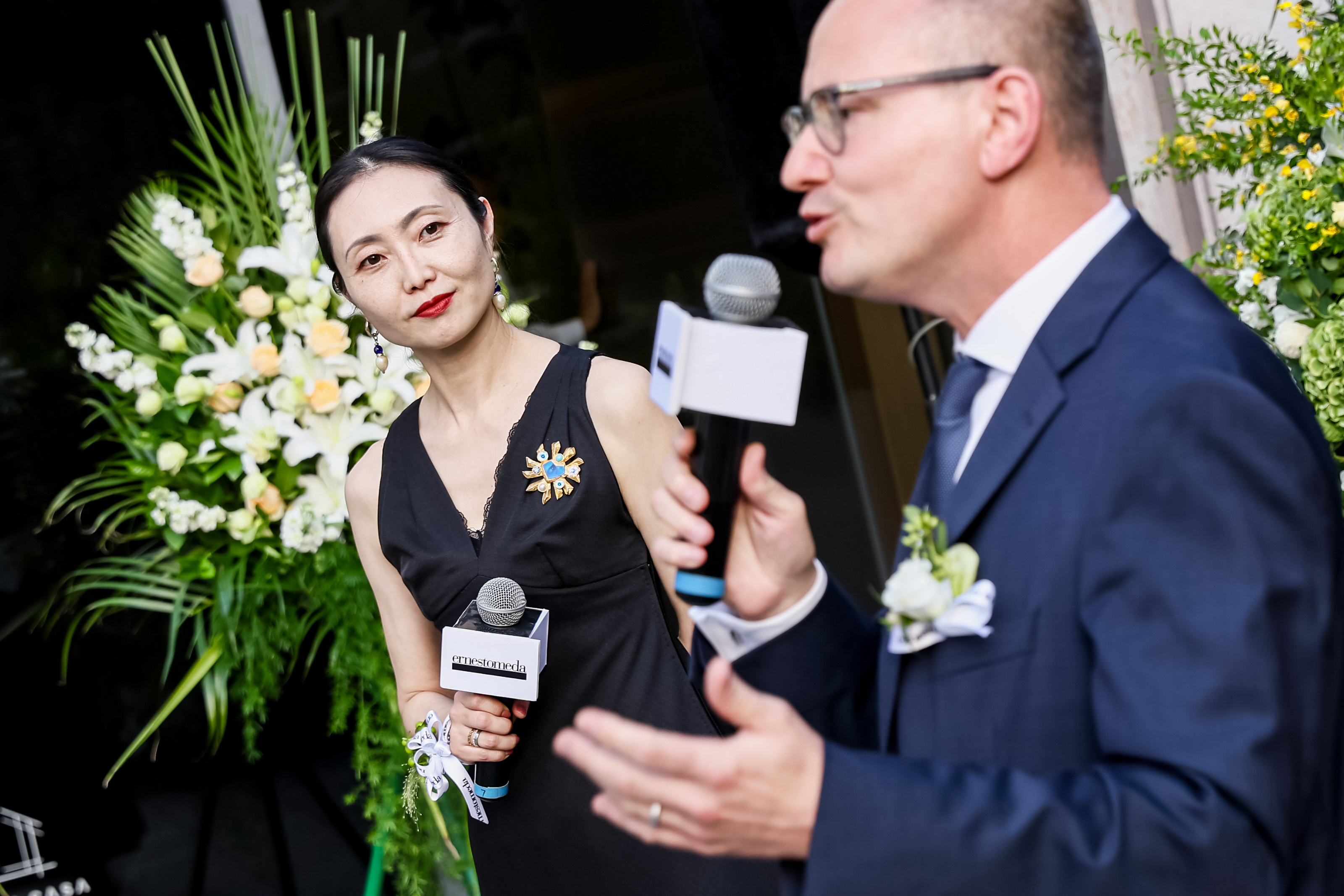 Grande cérémonie d’ouverture. Ernestomeda inaugure le nouveau showroom à Pékin