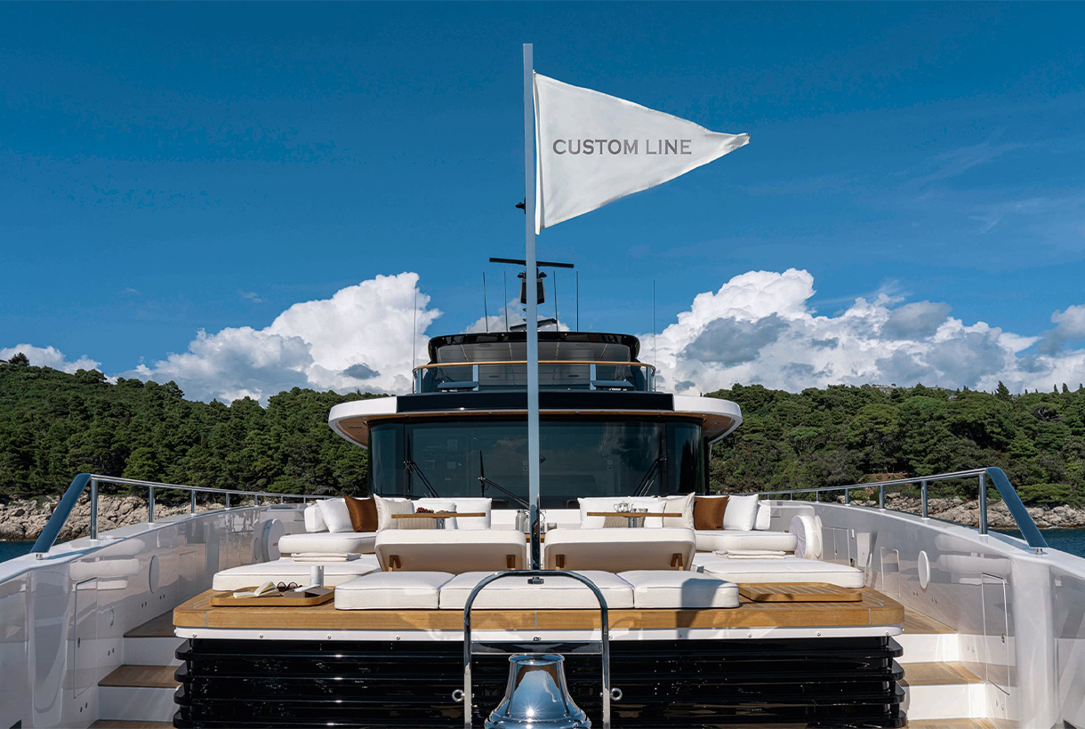 Custom Line 38. A refined, luxurious pearl of the yachting world