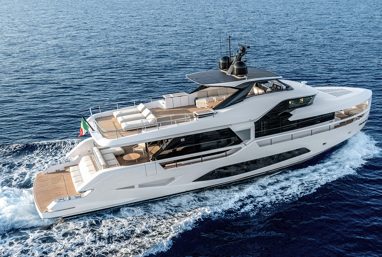 INFYNITO 80: la navegación responsable de Ferretti Yachts